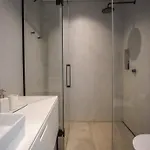 Apartment Mbird Riverside 2bd Flat With Garage