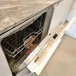Mbird Riverside 2bd Flat With Garage Appartement *