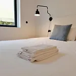 Mbird Riverside 2bd Flat With Garage * Lissabon