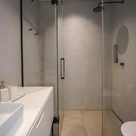 شقة Mbird Riverside 2bd Flat With Garage