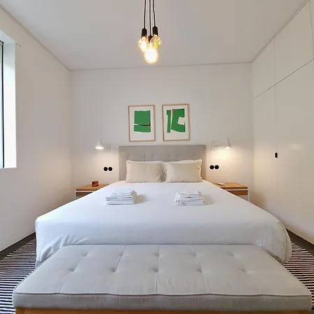 Mbird Riverside 2bd Flat With Garage