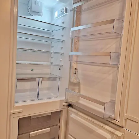 Mbird Riverside 2bd Flat With Garage Апартаменты