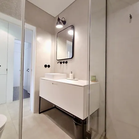 شقة Mbird Riverside 2bd Flat With Garage *