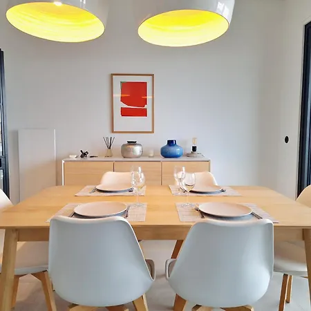 Mbird Riverside 2bd Flat With Garage Лиссабон