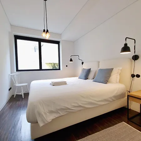 Mbird Riverside 2bd Flat With Garage Apartmán *