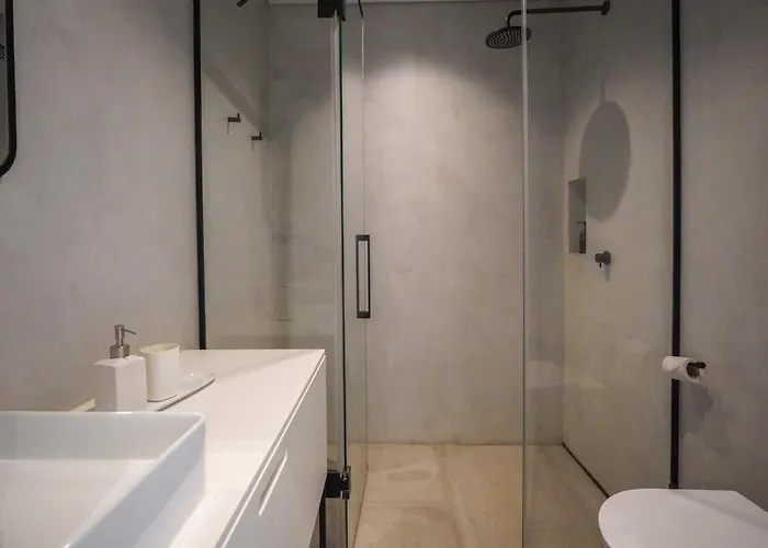 شقة Mbird Riverside 2bd Flat With Garage