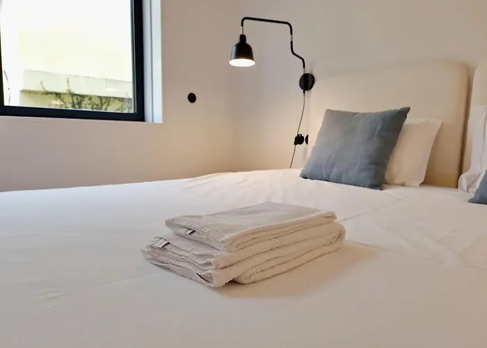 Mbird Riverside 2bd Flat With Garage * Lisboa