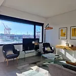 Mbird Riverside 2bd Flat With Garage Apartament Lizbona